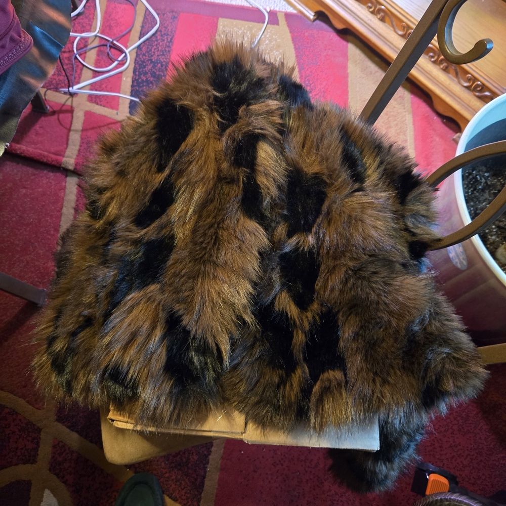 Faux Fur Leopard Print Jacket